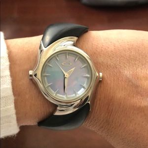 Oakley Woman’s Crush Watch